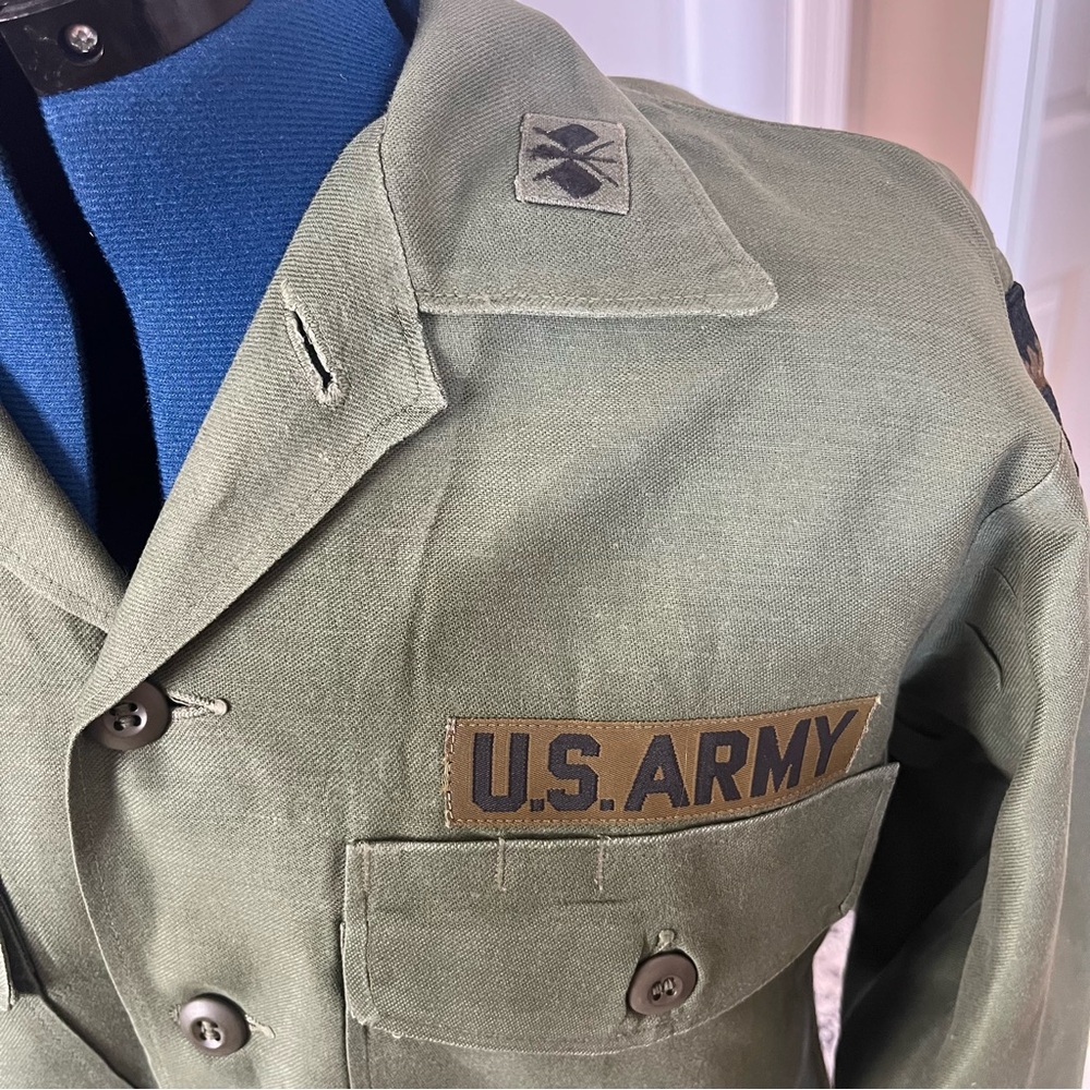 Vietnam-era vintage US Army cotton sateen utility shirt - Picture 3 of 7